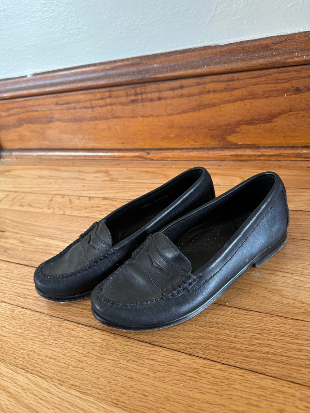 G.H. Bass & Co. Black Leather Women's Penny Loafers